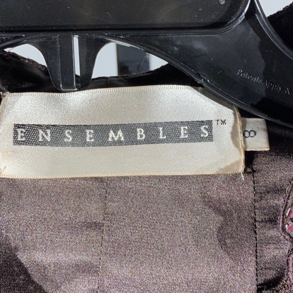 Jacket - Ensembles - Picture 7 of 8